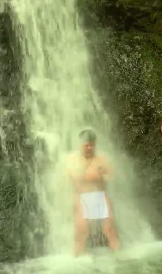 今年も滝行に行ってまいりました！